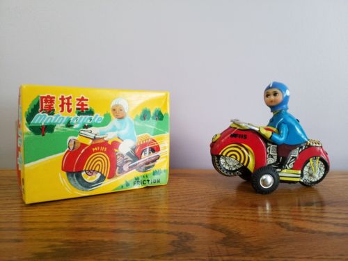 China MF-115 DELIVERY SCOOTER MOTORCYCLE BIKE Friction Tin Toy nice`60 FABULOUS!