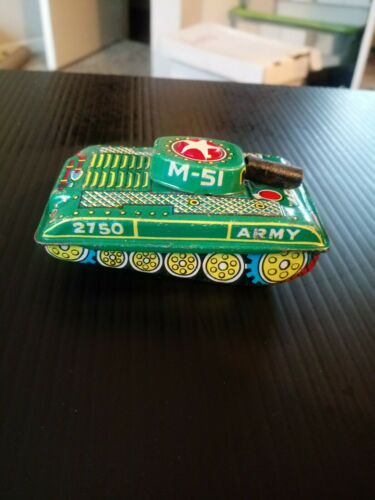 Vintage Tin Lithograph M-51 Military Army Tank / Friction Motor / Japan / Works!