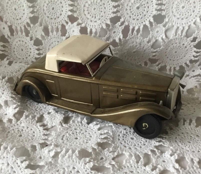 Cadillac 1933 Sign of Quality Car Japanese Tin Toy Car Vintage Needs TLC
