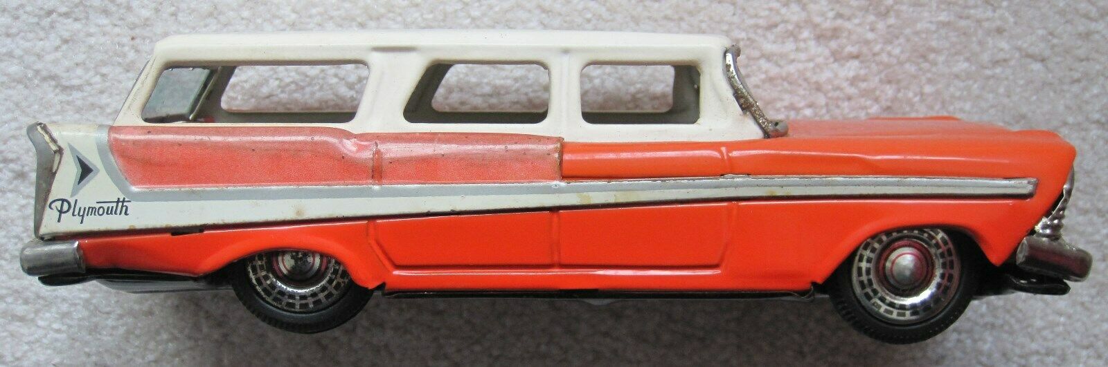 ca. 1959 - BANDAI TIN CAR - PLYMOUTH STATION WAGON - #608 - Japan - Friction Toy