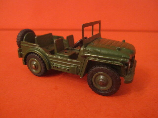 VINTAGE DINKY TOYS 674 Military Austin Champ Plastic Wheels And Drive Wheel