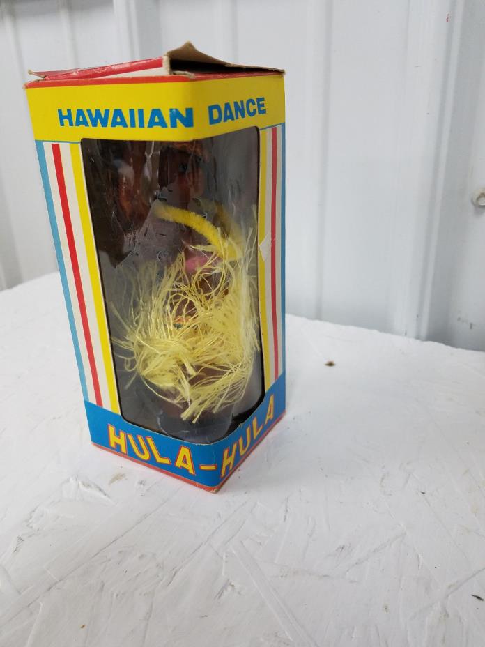 Vintage Wind Up Hawaiian Hula Dancer Made In Japan Turn Key Tin Base IN BOX !!!