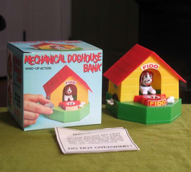 1970s Mechanical Doghouse Wind up Coin Toy Bank in Box 9618 Animated Fido