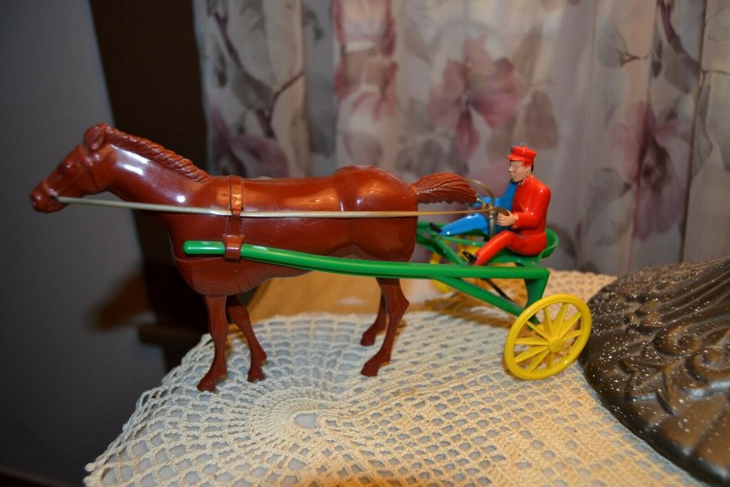 VINTAGE WOLVERINE HARNESS RACING SULKY HORSE WIND UP TOY