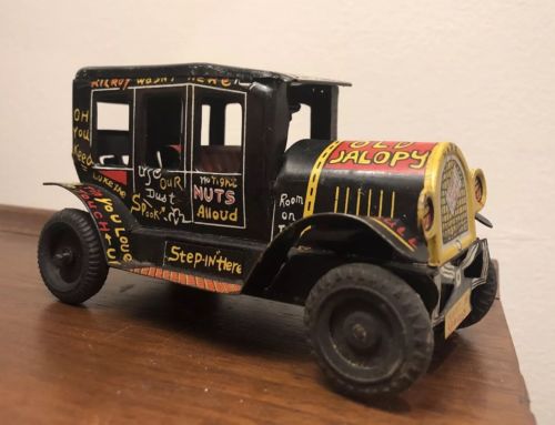 Vintage 1950's Marx tin lithographed wind up old jalopy toy , nice condition