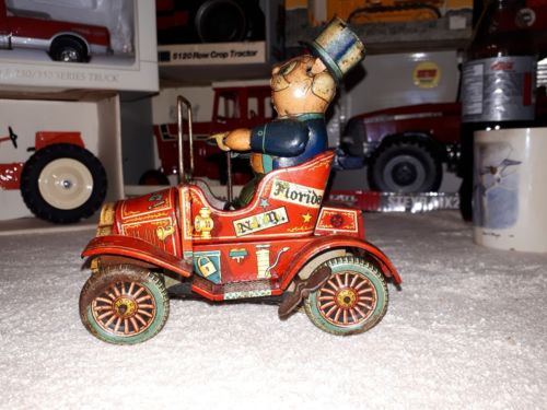 Tin wind up toy Grand-pa's New Car Japan In working condition