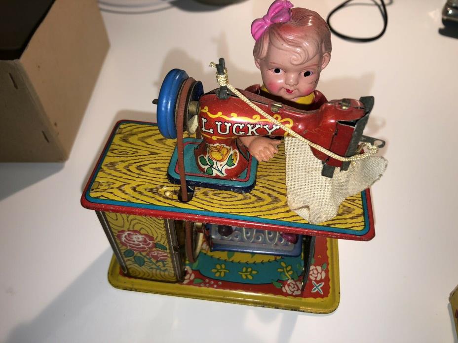 Antique SAN Tin Wind Up Toy Lucky Baby Machine 3052 Marusan WORKING