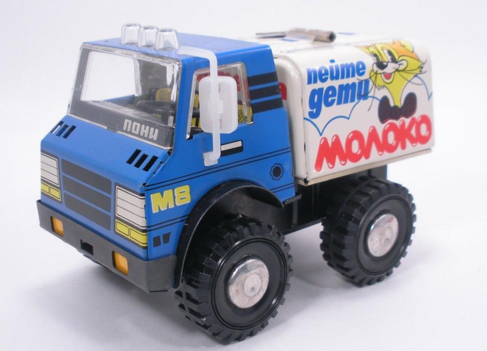 Movoko Neume Gemu Wind Up Toy Truck with Key
