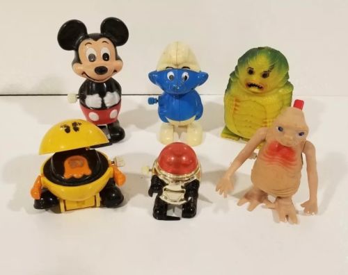 VINTAGE LOT OF PLASTIC WIND UP TOYS TOMY & OTHERS , AS IS