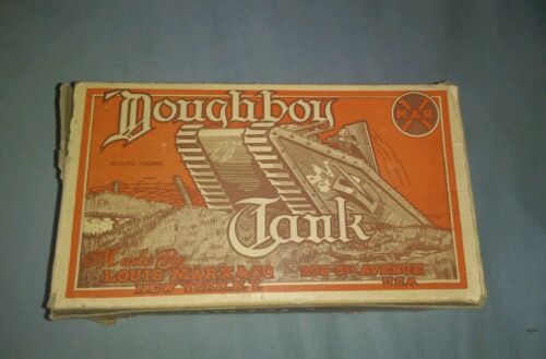 Vintage antique 1930's Marx Doughboy tin litho wind up tank with box