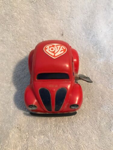 plastic  windup toy,  HONG KONG  70'S  vw  beetle   bug..........4inch  >>  #1
