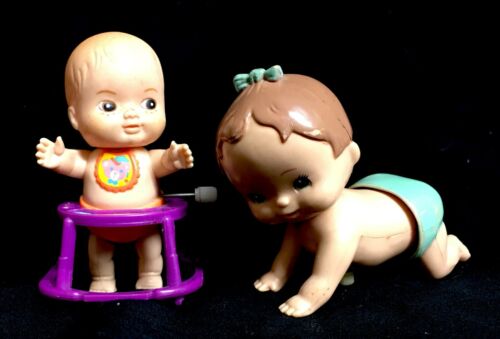 VINTAGE 1977 TOMY HARD PLASTIC WIND UP CRAWLING BABY - WORKS GREAT