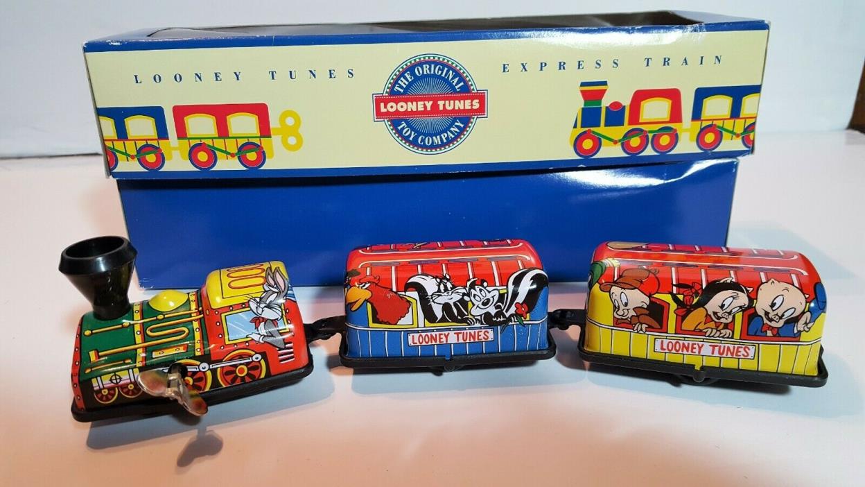 Vintage Looney Tunes Express Train Wind Up Metal Tin Toy With Original Box EUC