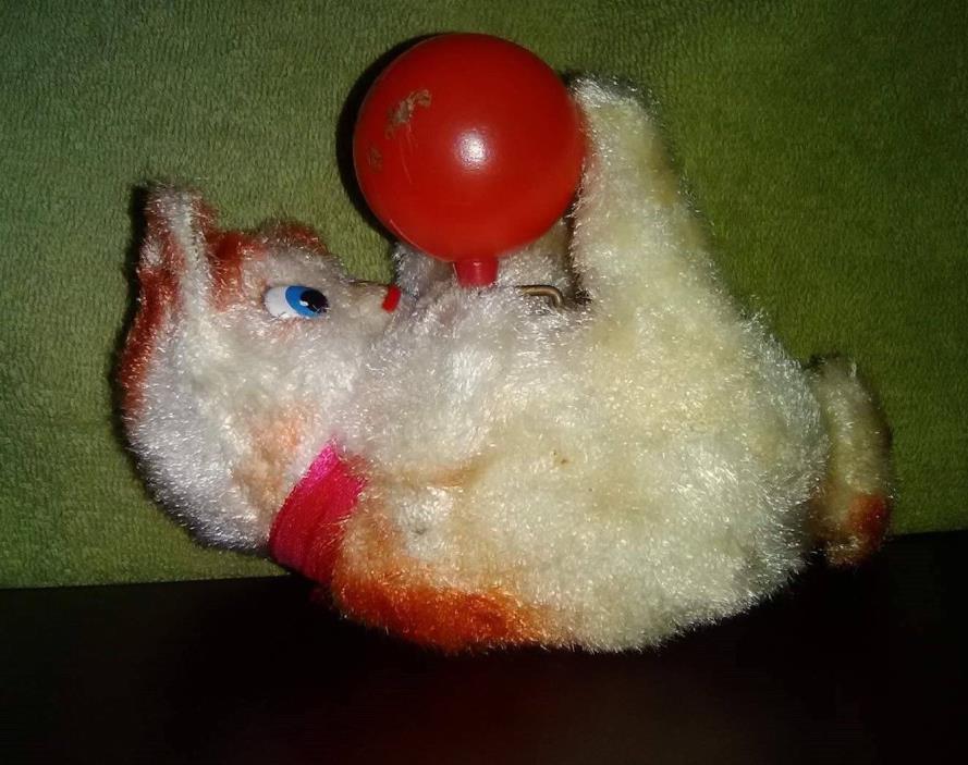 Wind Up Playful Cat Toy in Original Box by Fuji Press Kogysho No. 644
