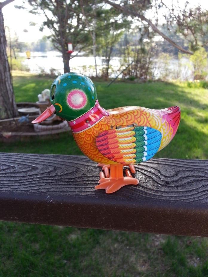 Tin Wind Up Bird Toy Made in Japan 1988