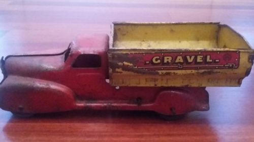 Vintage MARX Mechanical Wind Up Tin Litho GRAVEL Toy Dump Truck