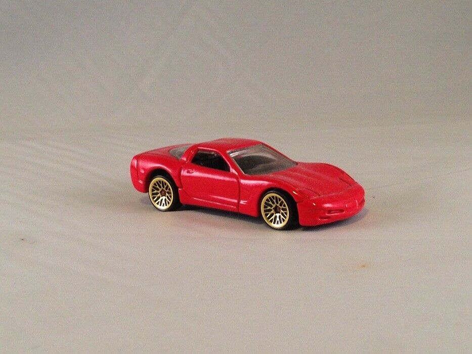 LOOSE 2000 Hot Wheels Blue Card #188 1997 Corvette Red Gold WSPs