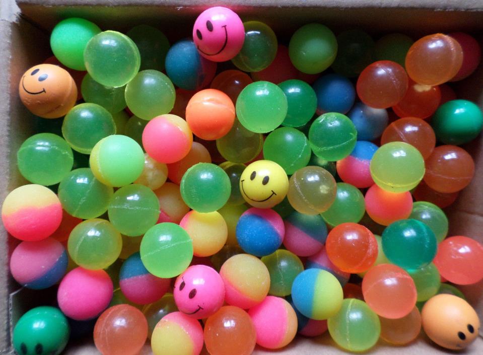 NEW 270 High Bounce balls Assorted 27 mm. + variety other balls=335 Balls Total
