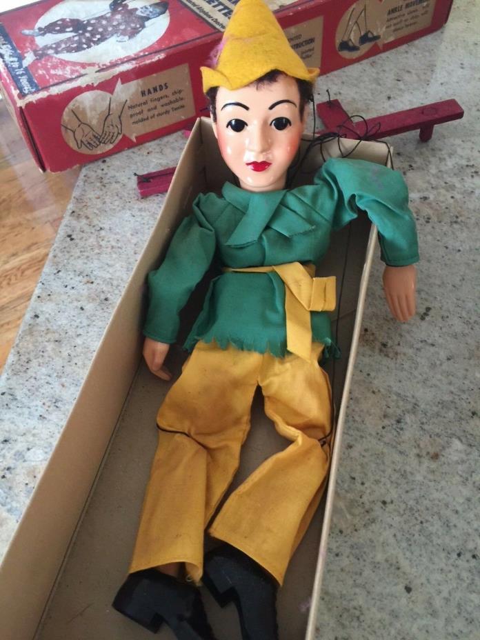 Vintage Hazelle's Popular Marionette with Original Bpox 809 Robin Hood