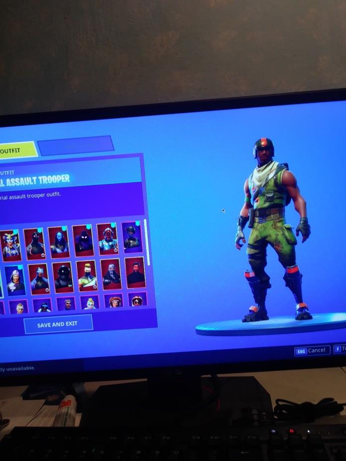 Fortnite ps4 rare skin account (650+ wins and top 2000 in duos)