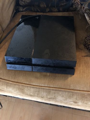 pS4 Console