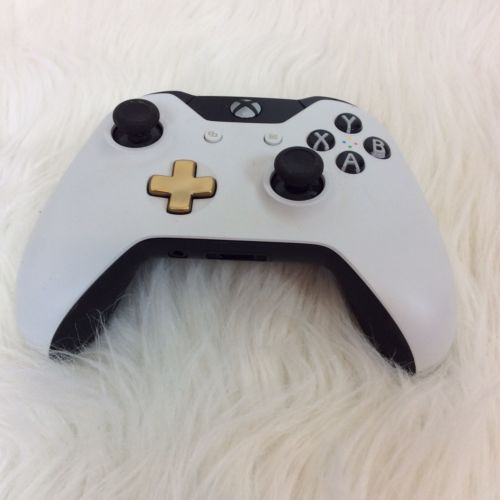 Xbox One Lunar White Special Edition Wireless Controller Model 1697 UNTESTED