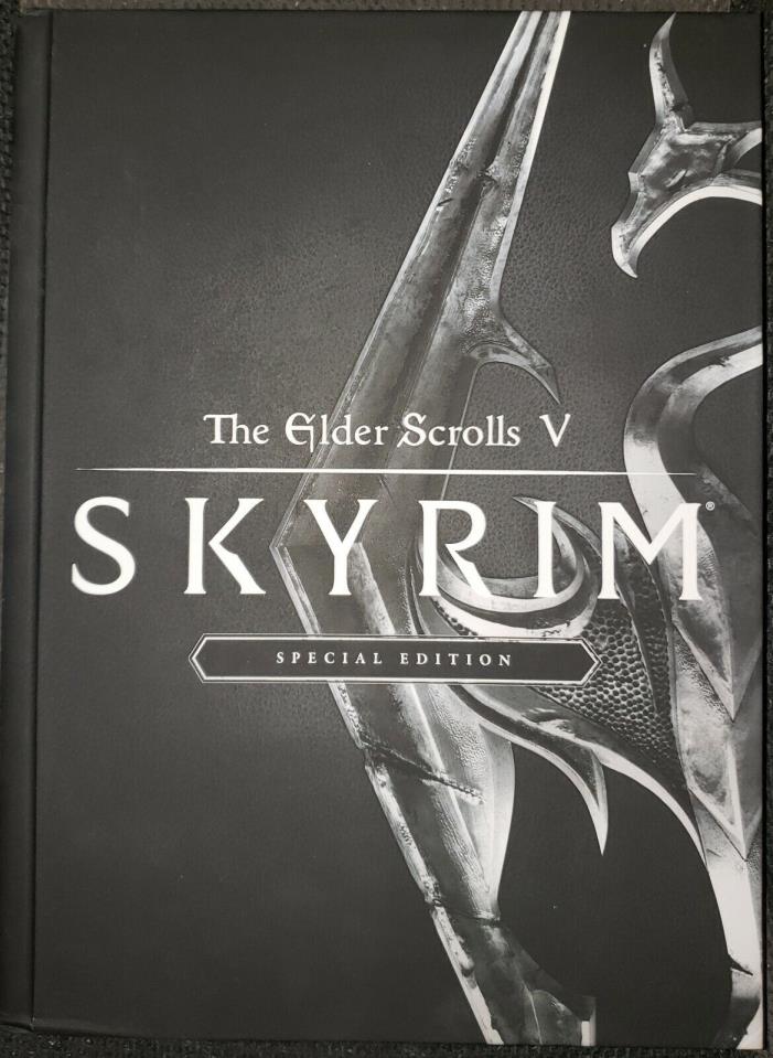 The Elder Scrolls V: Skyrim Special Edition Hardcover Map and Bookmark incl