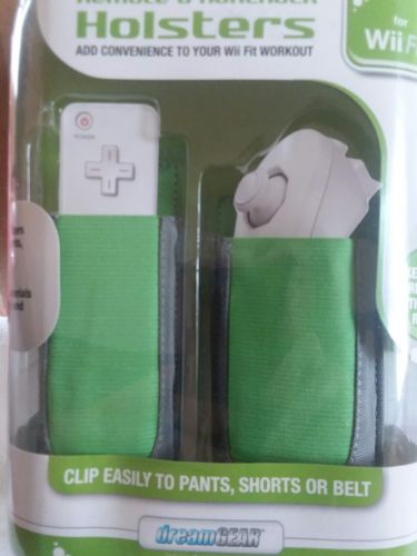 DREAMGEAR WII Fit Remote & Nunchuck Holsters Clip