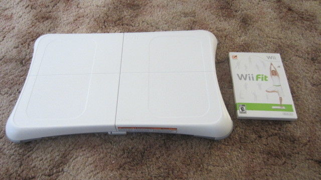 Wii Fit Game & Wii Fit Balance Board Bundle, BIN (MD)