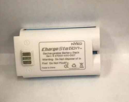 Wii Rechargeable Battery Pack Nyko Charge Station 082505 4445