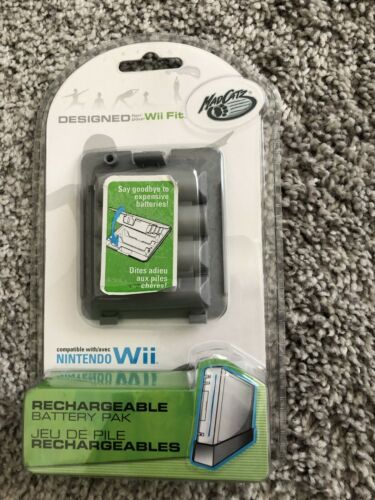 Mad Catz Nintendo Wii Rechargeable Battery Pak for Wii Fit NEW