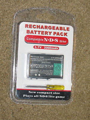 NEW NIP rechargeable battery pack - compatible with Nintendo DS Lite - w/ tool