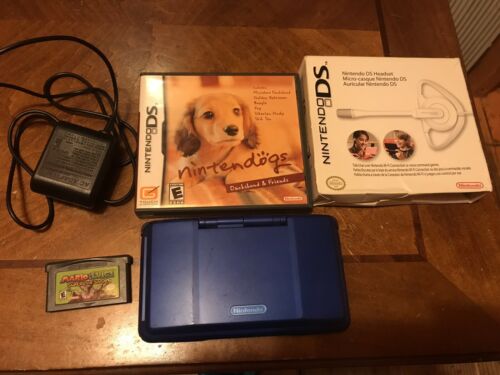 Original Nintendo DS console W. 1 DS Game & Game boy Advance Game W. Mic