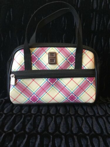 Nintendo DS Carrying Case, Purse Style Features The Nintendo DS Symbol