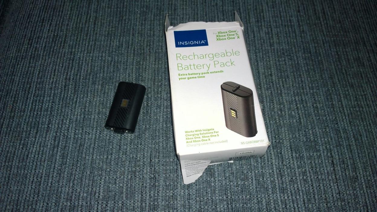 Insignia- Rechargeable Battery Pack for Xbox One
