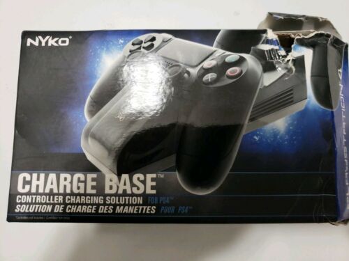 Nyko PlayStation PS3 4 Controller Charge Base Dock Charging Station 2 Dongles