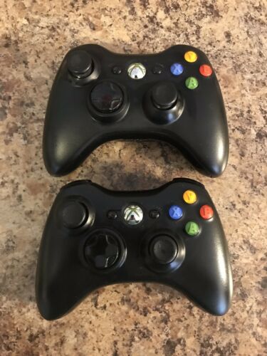 Lot of (2) Genuine Microsoft XBOX 360 Wireless Controllers BLACK Official OEM