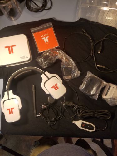 Tritton AX 720 Black/White Headband Headsets for Multi-Platform