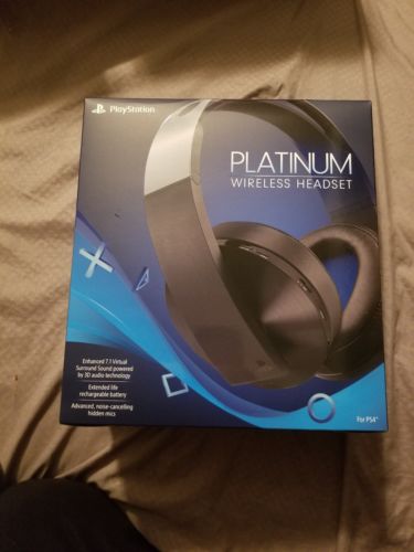 PlayStation Platinum Wireless Headset - PlayStation 4 NEW