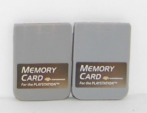 2 MEMORY CARDS  FOR THE PLAYSTATION