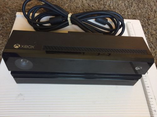 Microsoft Kinect Sensor for Xbox One Model 1520 *Very Clean *Great Condition*