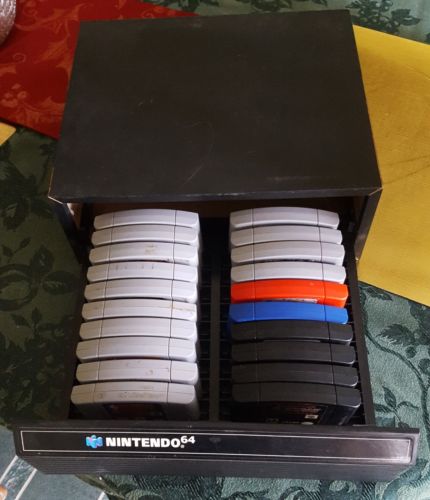 Nintendo 64 Storage Case With 20 Games.