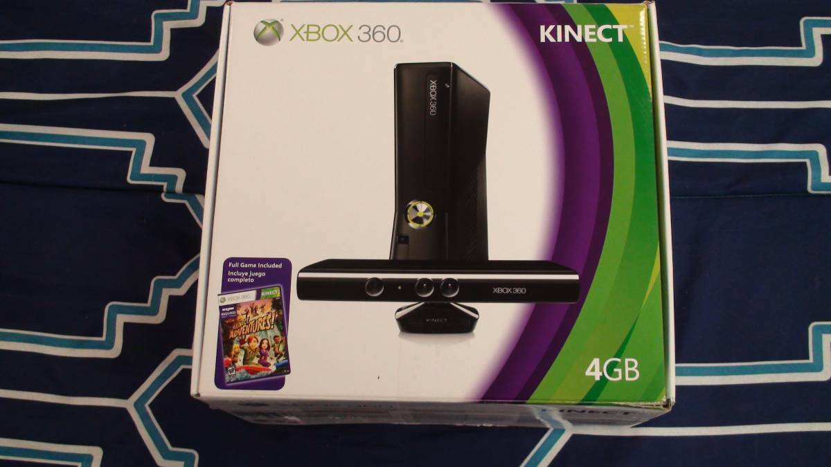 XBOX 360 KINECT CONSOLE IN BOX