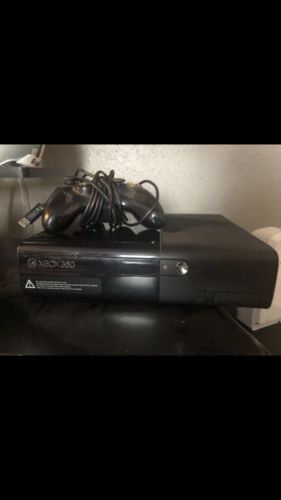 XBOX 360 E 250GB Black Console One Controller Included Plus Gamekeeper Bk Pack