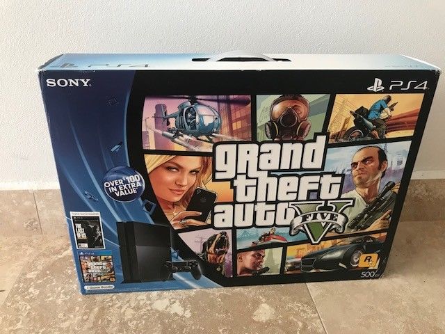 Playstation 4 Bundle 500GB  Grand Theft Auto V - Brand New Unopened