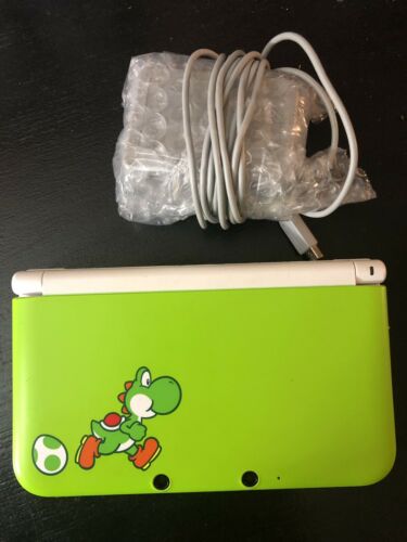 Nintendo 3DS XL Green Yoshi Edition System w/Charger