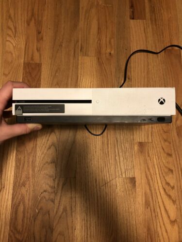 USED 500 GB XBOX ONE S WITH COD: INFINITE WARFARE LEGACY EDITION + POWER CORD