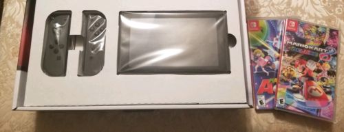 Nintendo Switch - 32GB Gray Console Mario Kart 8Mario Aces