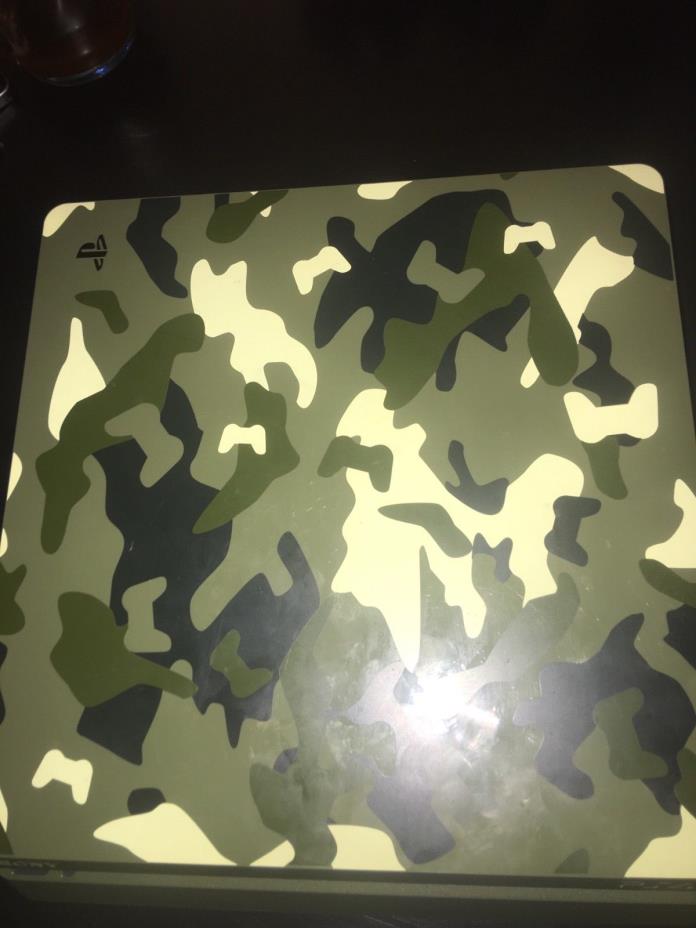 Sony PlayStation 4 Slim Call of Duty: WWII Limited Edition 1TB Green Camouflage