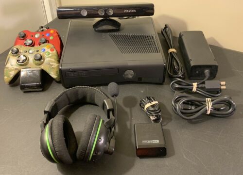 Microsoft Xbox 360 S Kinect 250GB Black Console Bundle (TESTED & WORKING)